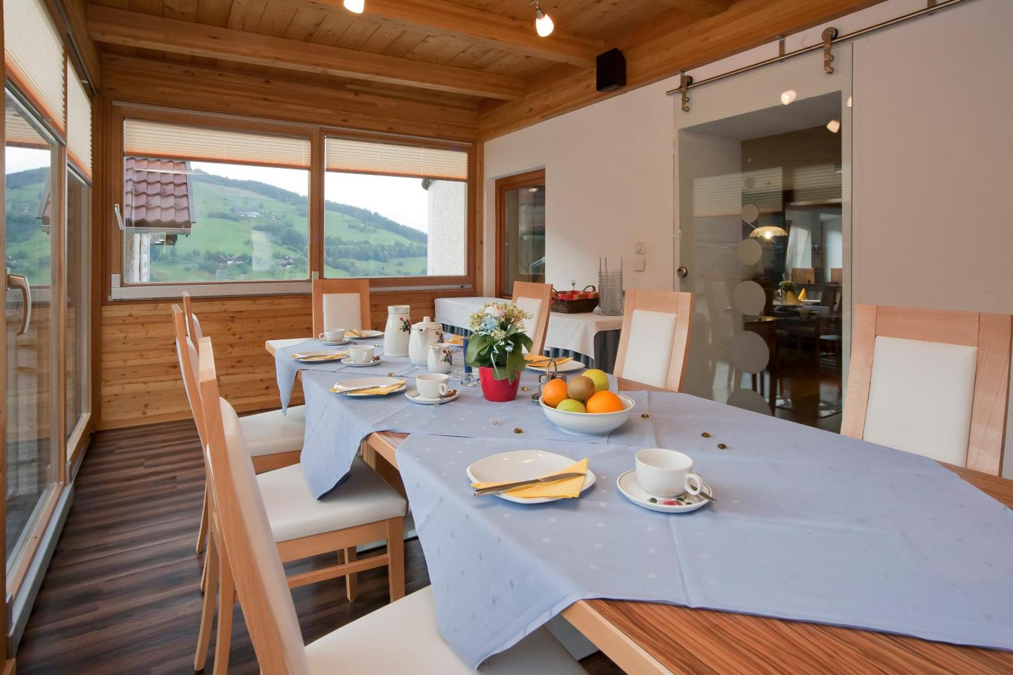 Sportbauernhof - Gasthaus Hochalmblick Krems in Kaernten Zewnętrze zdjęcie